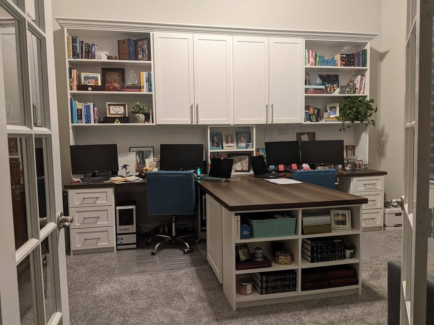 desks